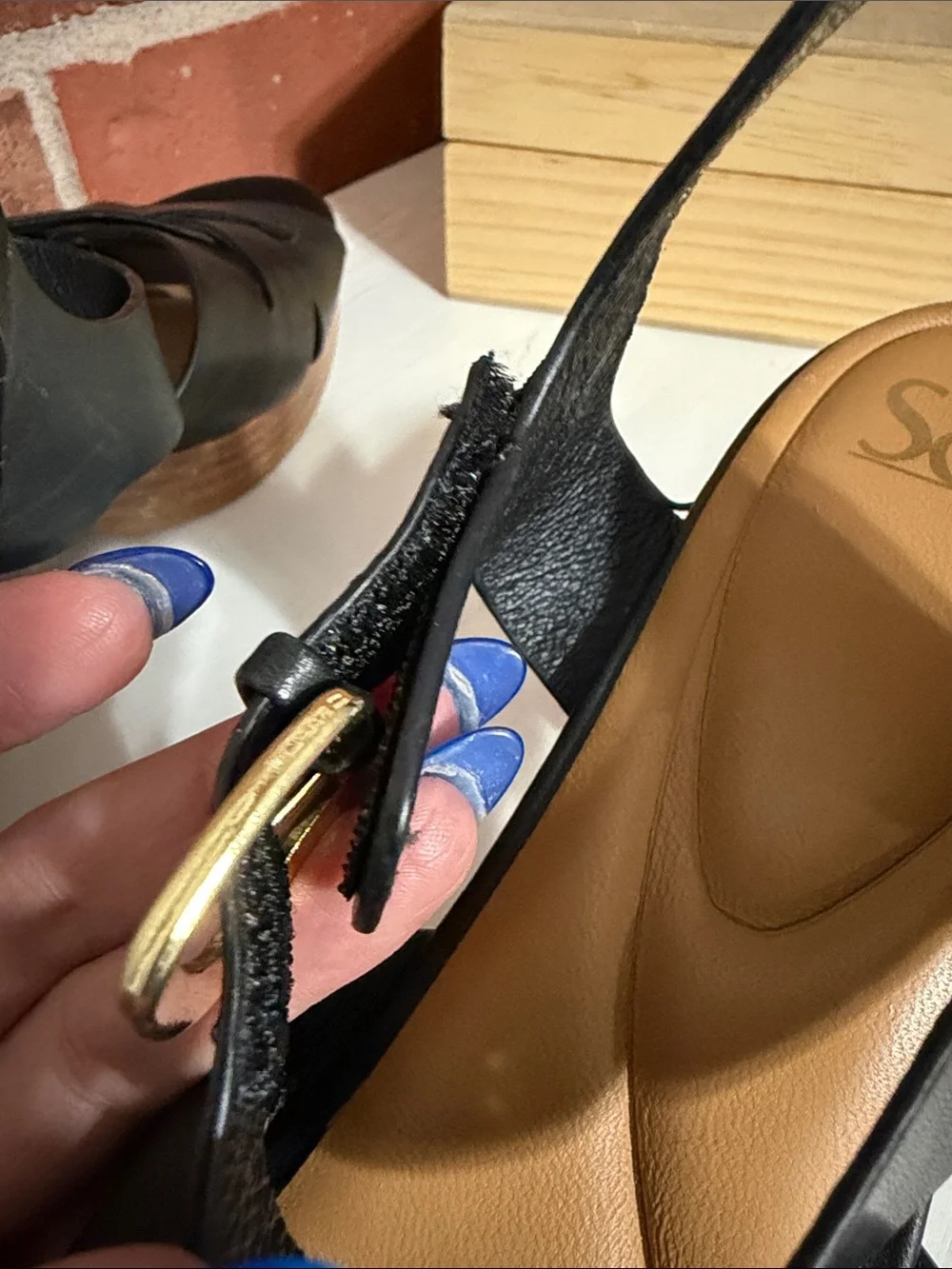 Sofft Black Leather Crossover Platform Sandals with Buckle